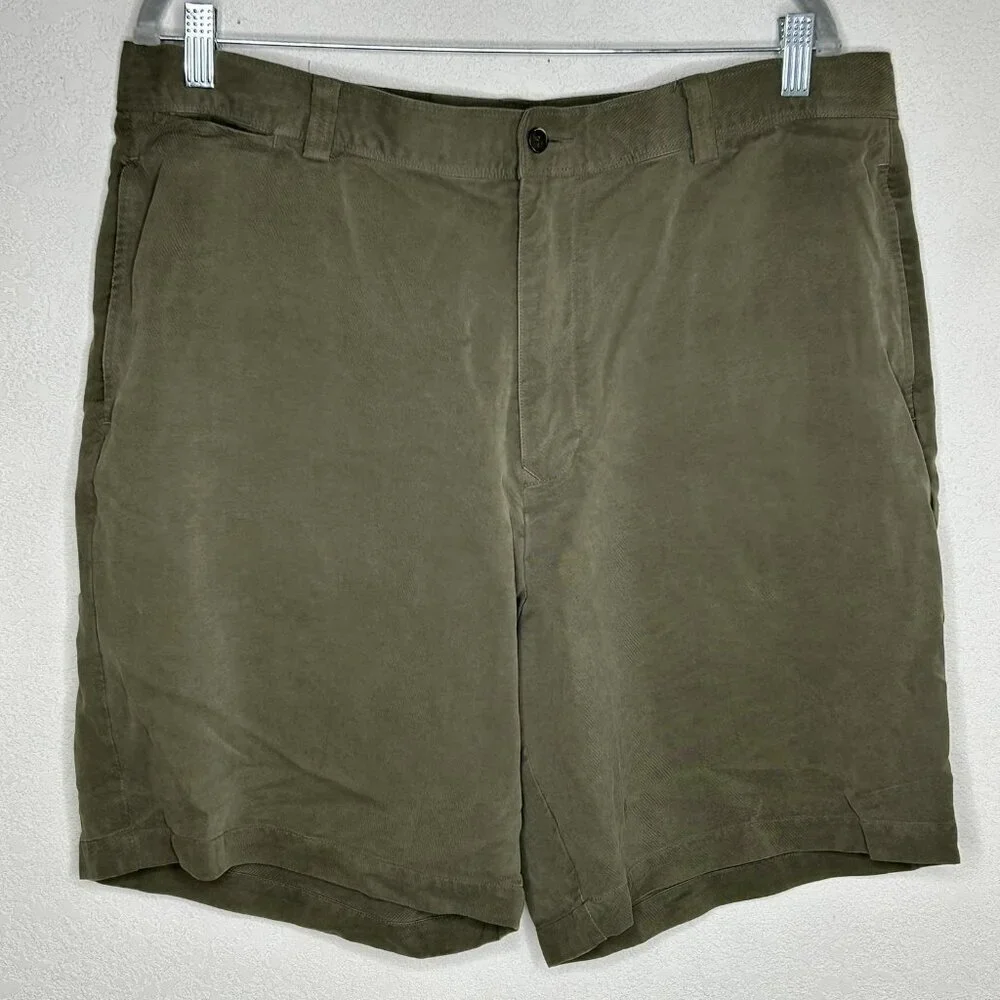 Tommy Bahama Shorts Mens 38 Green 100% Silk Flat Front Chino Casual Resort